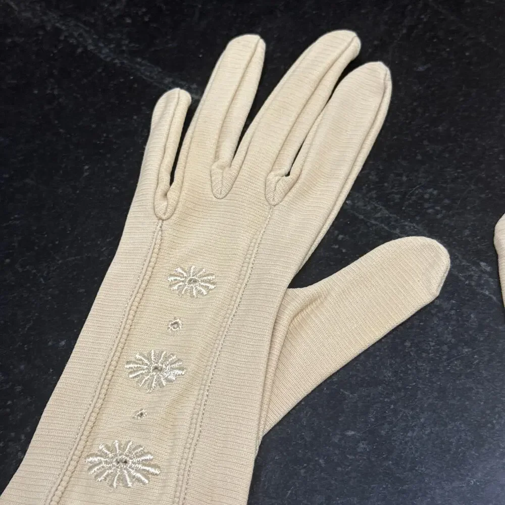 Vintage 50s Van Raalte Cream Cotton Gloves Starburst Embroidery Size 7.5